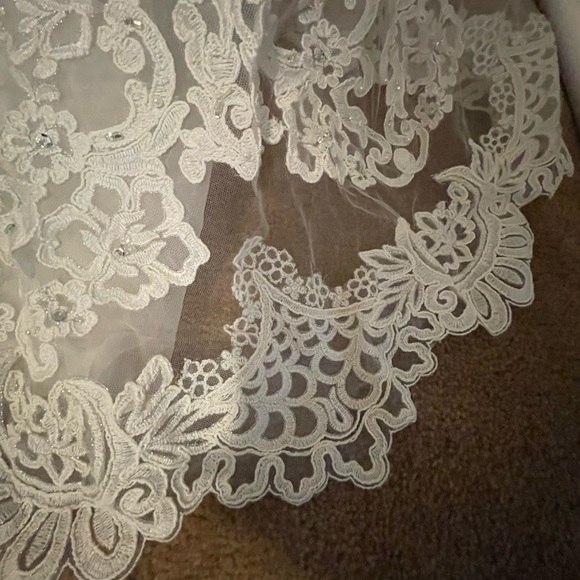 NEW! SOTTERO & MIDGLEY HOLDEN WEDDING DRESS - Picture 5 of 16